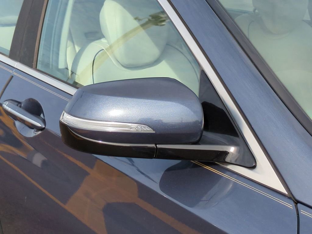 Used 2015 Hyundai Genesis 5.0 image 11