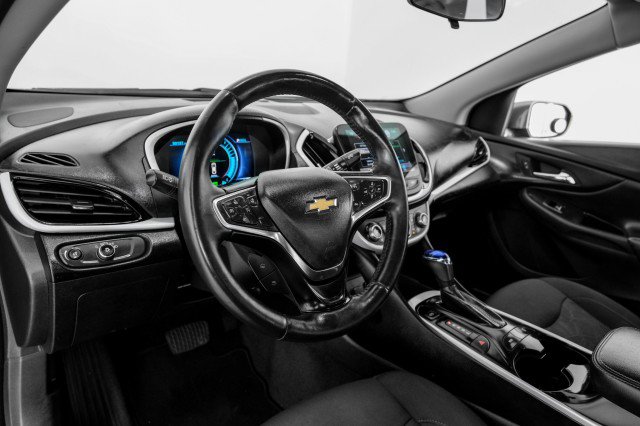Used 2017 Chevrolet Volt LT w/ Comfort Package FWD image 13
