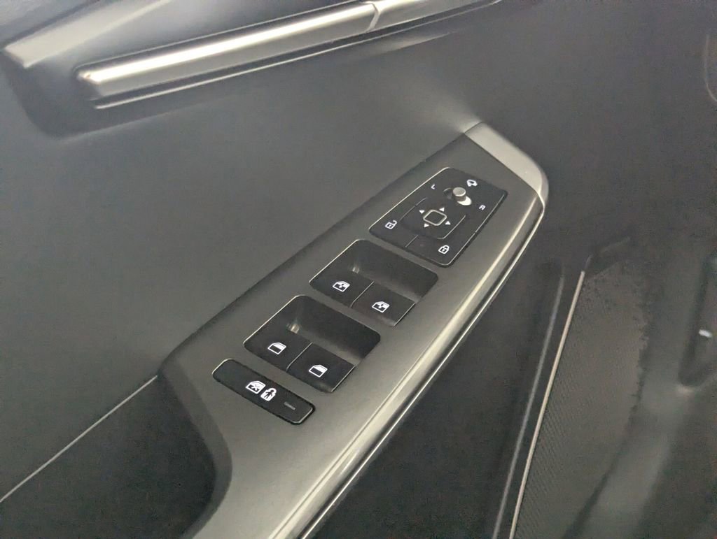 Used 2022 Kia EV6 Wind AWD/4WD image 15