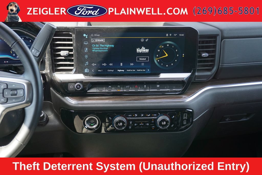 Used 2024 Chevrolet Silverado 1500 LT AWD/4WD image 16