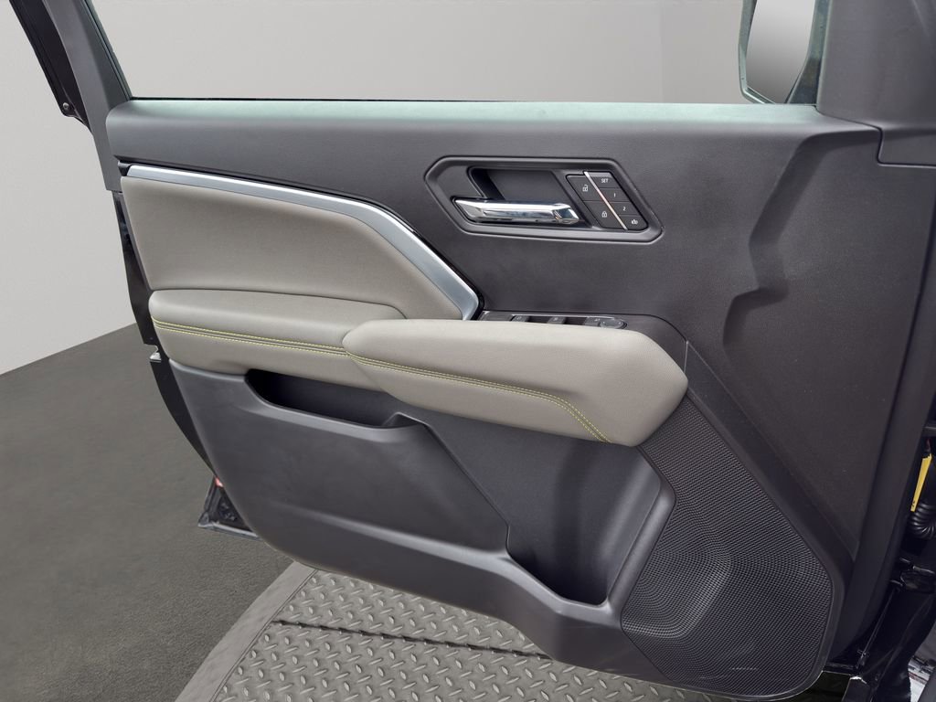 New 2026 Chevrolet Colorado ZR2 w/ Technology Package image 14