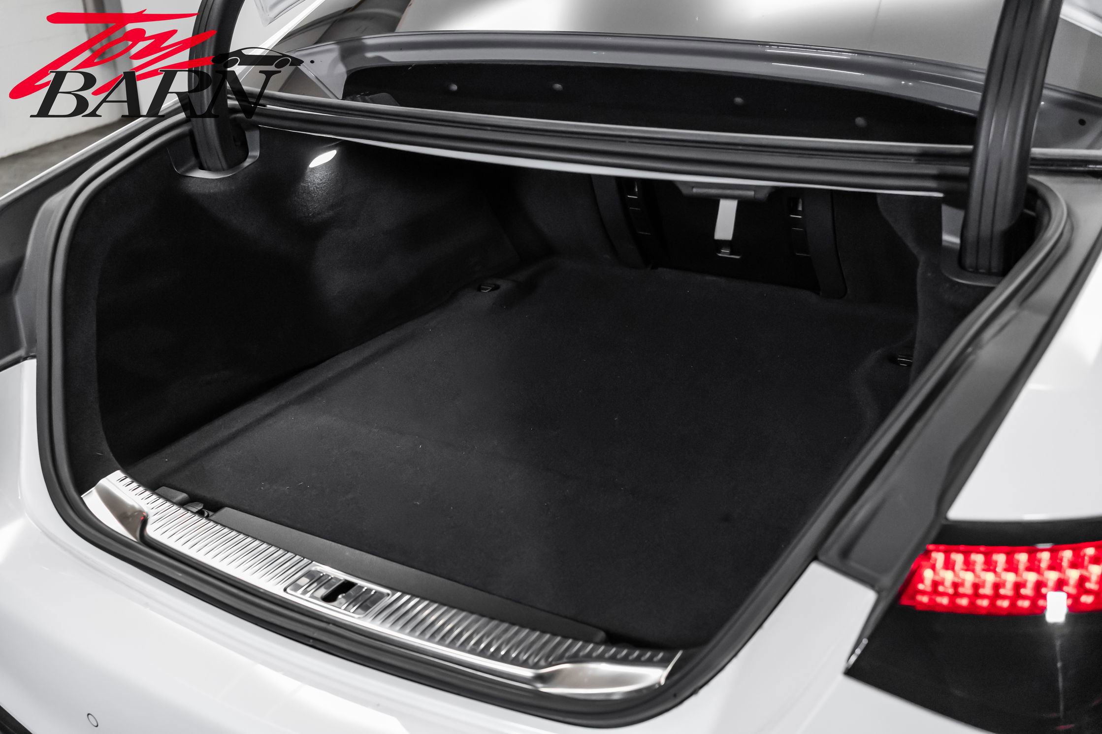 Used 2024 Mercedes-Benz S 580e 4MATIC Sedan image 47