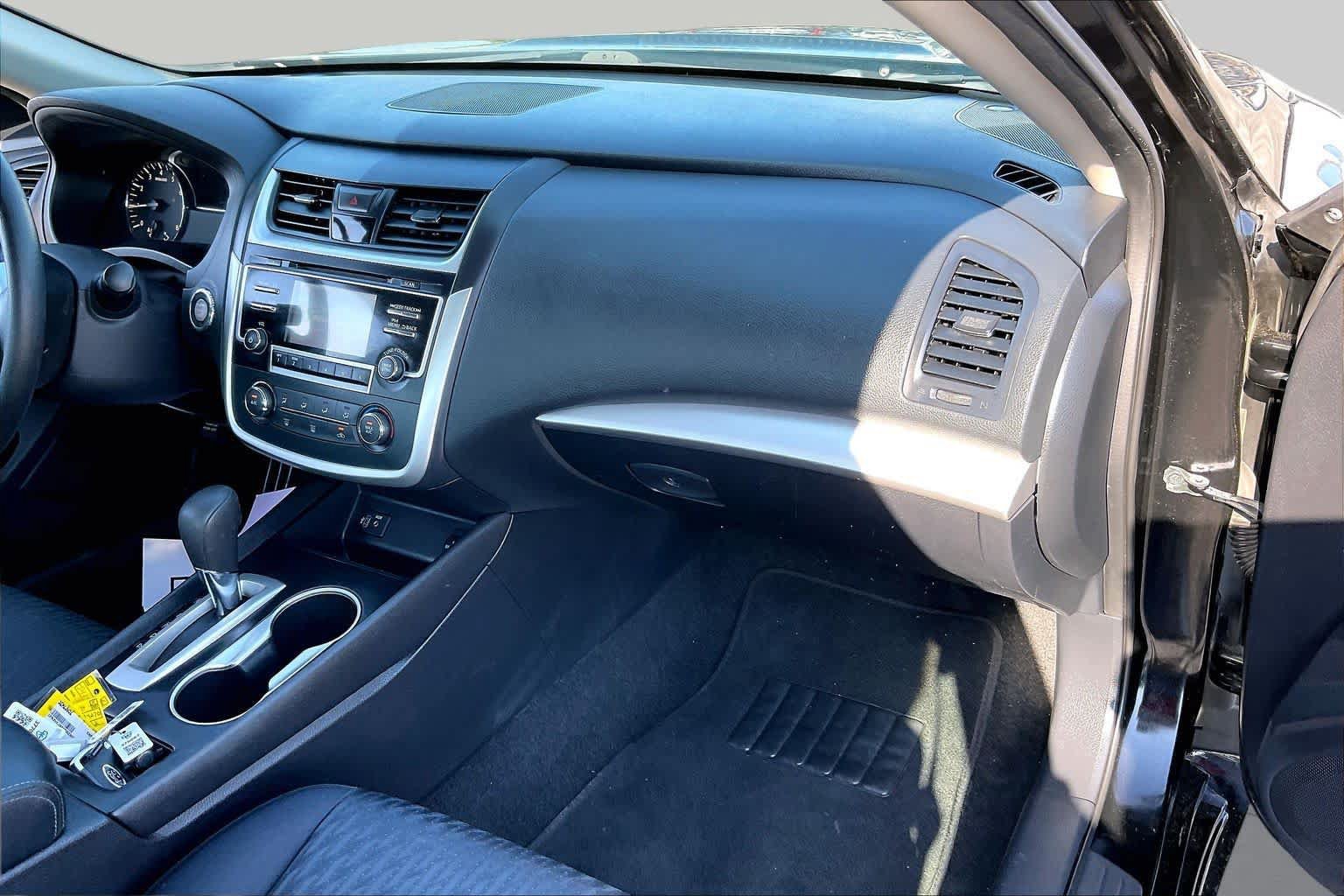 Used 2018 Nissan Altima 2.5 S FWD image 17