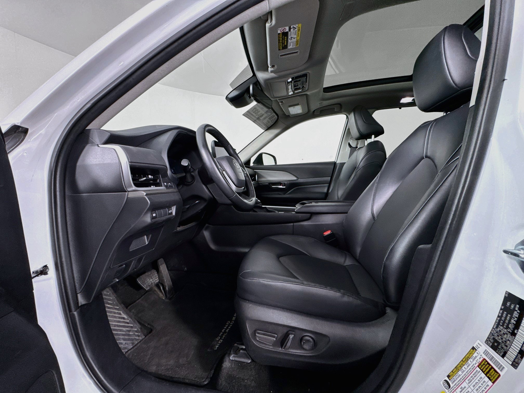 Certified 2025 Toyota Grand Highlander AWD image 20