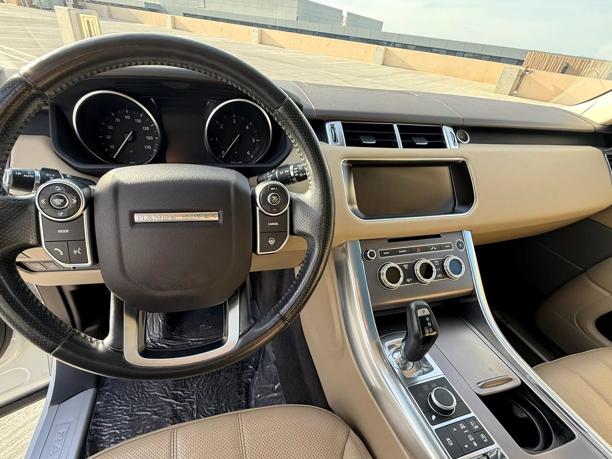 Used 2017 Land Rover Range Rover Sport HSE AWD/4WD image 10