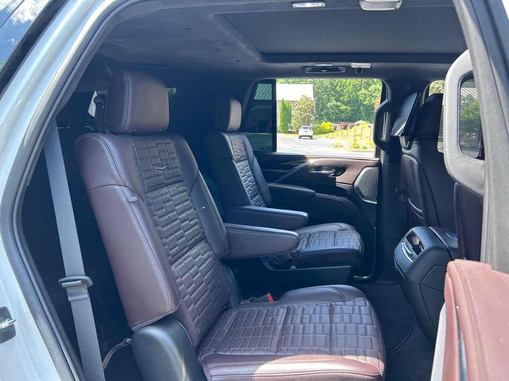 Used 2023 Cadillac Escalade V w/ LPO, ONYX Package AWD/4WD image 49