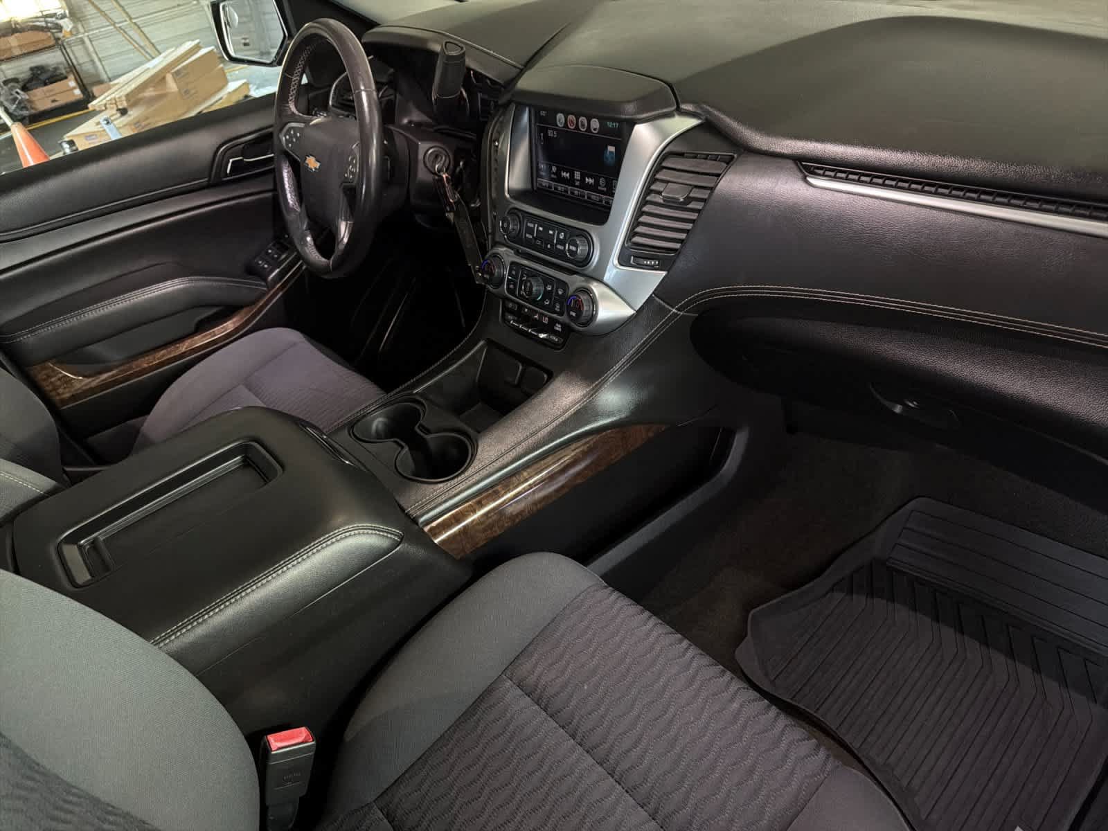 Used 2018 Chevrolet Tahoe LS w/ All-Season Package RWD image 17