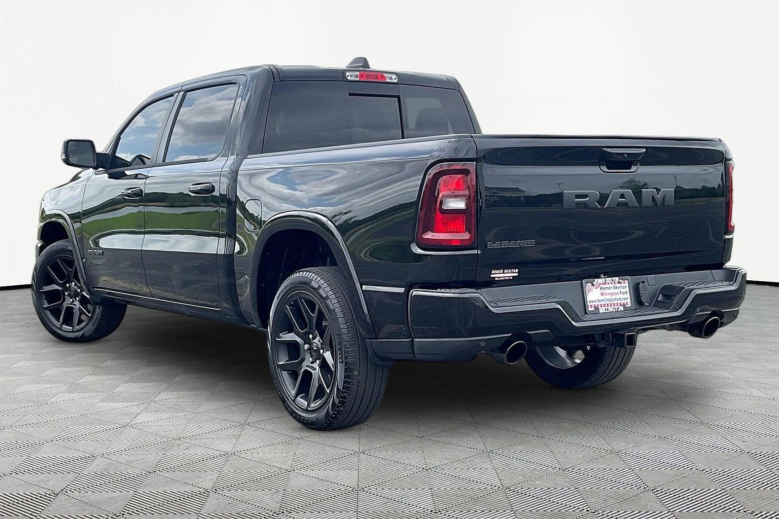 Used 2026 RAM 1500 Laramie w/ Night Edition RWD image 10