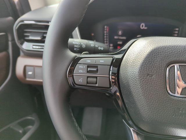 New 2026 Honda Pilot Touring image 21