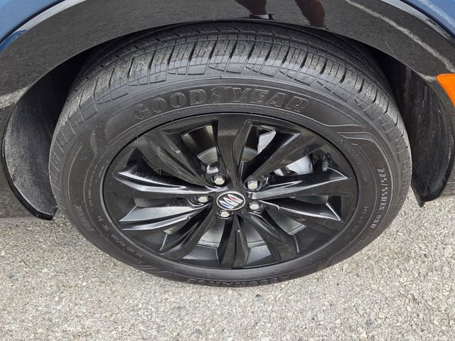 Used 2024 Buick Envista Sport Touring w/ Convenience I Package FWD image 9