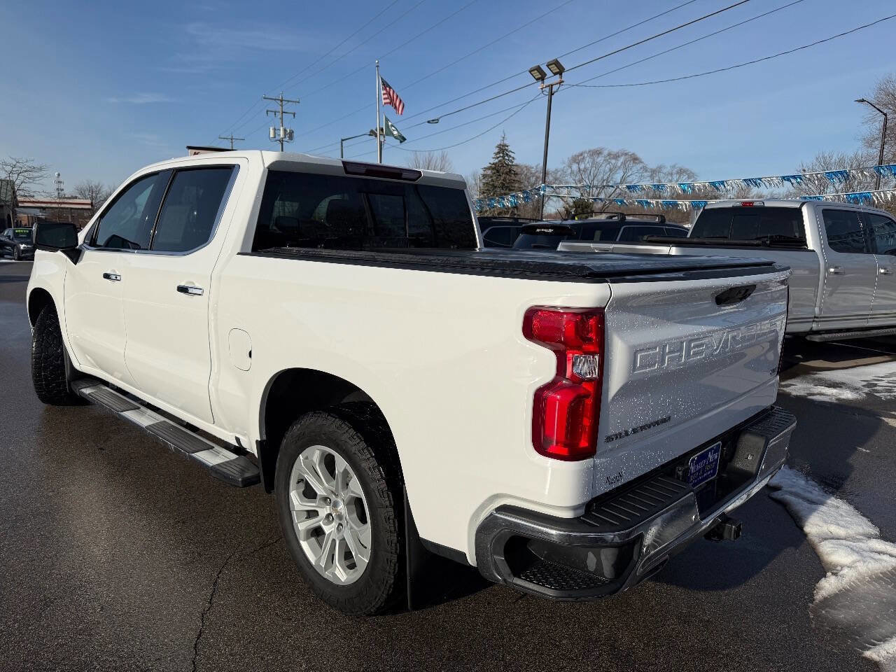 Used 2023 Chevrolet Silverado 1500 LTZ w/ LTZ Convenience Package II AWD/4WD image 6