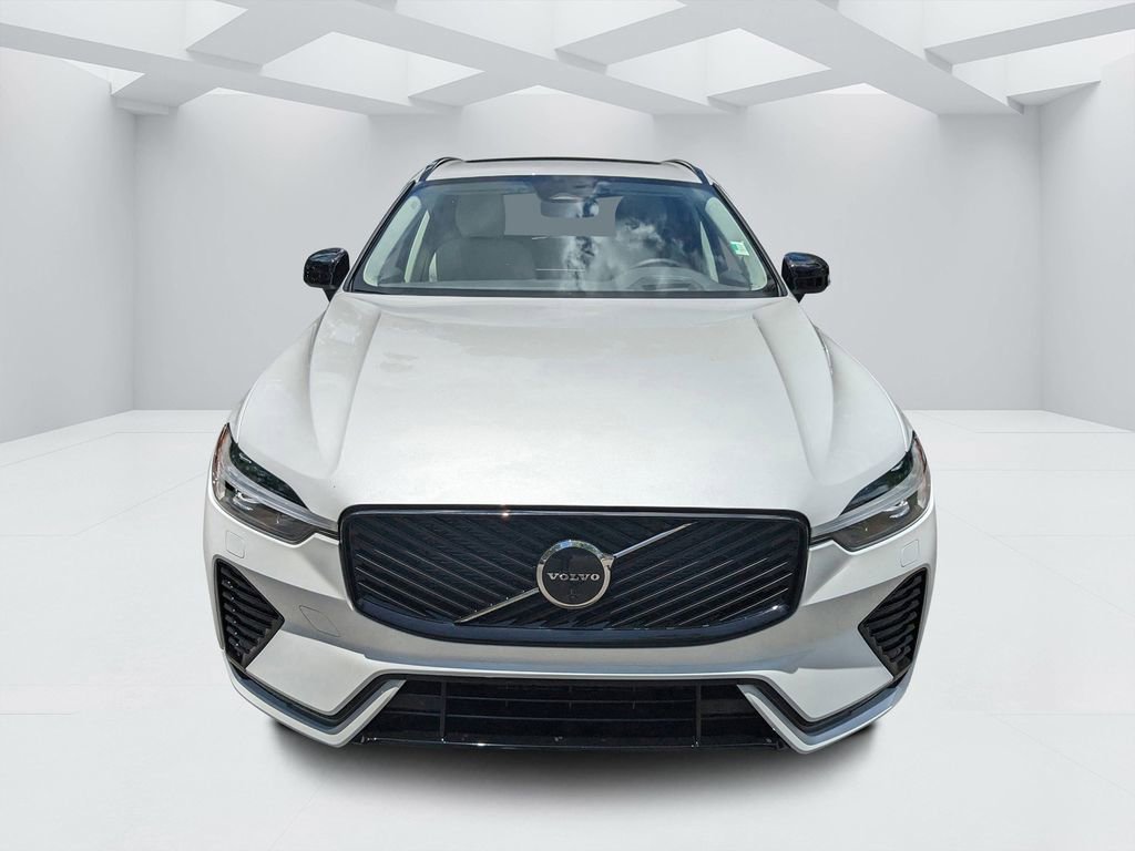 New 2026 Volvo XC60 B5 Ultra w/ Protection Package Premier image 8