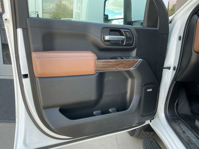 Used 2022 Chevrolet Silverado 3500 High Country w/ Technology Package AWD/4WD image 21