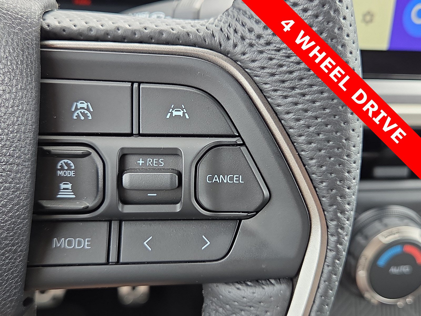 Used 2025 Toyota Tacoma TRD Sport AWD/4WD image 22