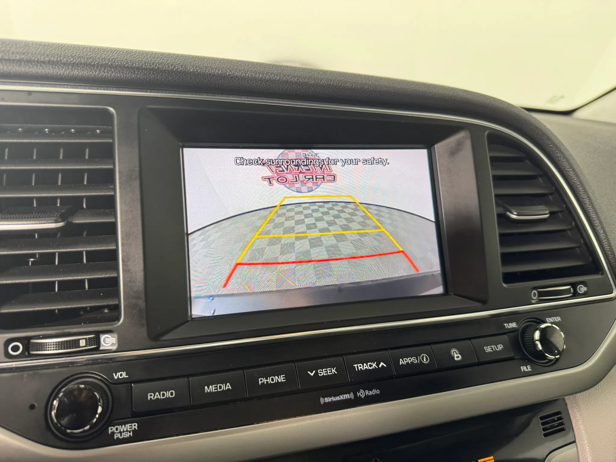 Used 2017 Hyundai Elantra Limited FWD image 18