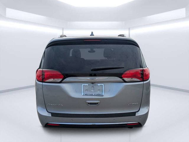 Used 2020 Chrysler Pacifica Limited FWD image 4