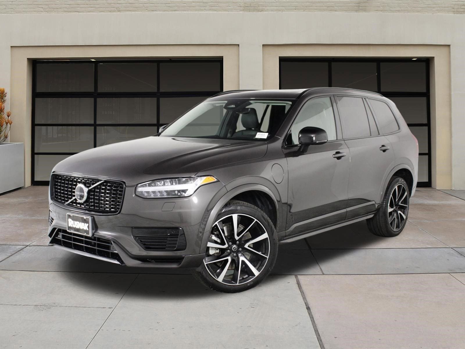 Certified 2023 Volvo XC90 T8 Plus w/ Protection Package Premier image 3