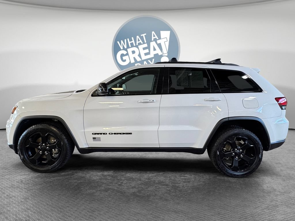 Used 2021 Jeep Grand Cherokee Freedom Edition AWD/4WD image 7