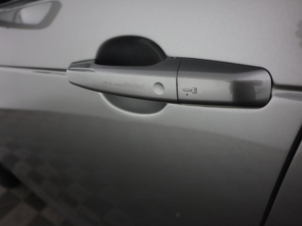 Used 2020 Land Rover Discovery SE AWD/4WD image 35