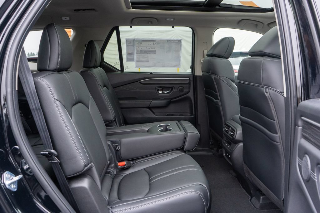 New 2026 Honda Pilot Touring image 15