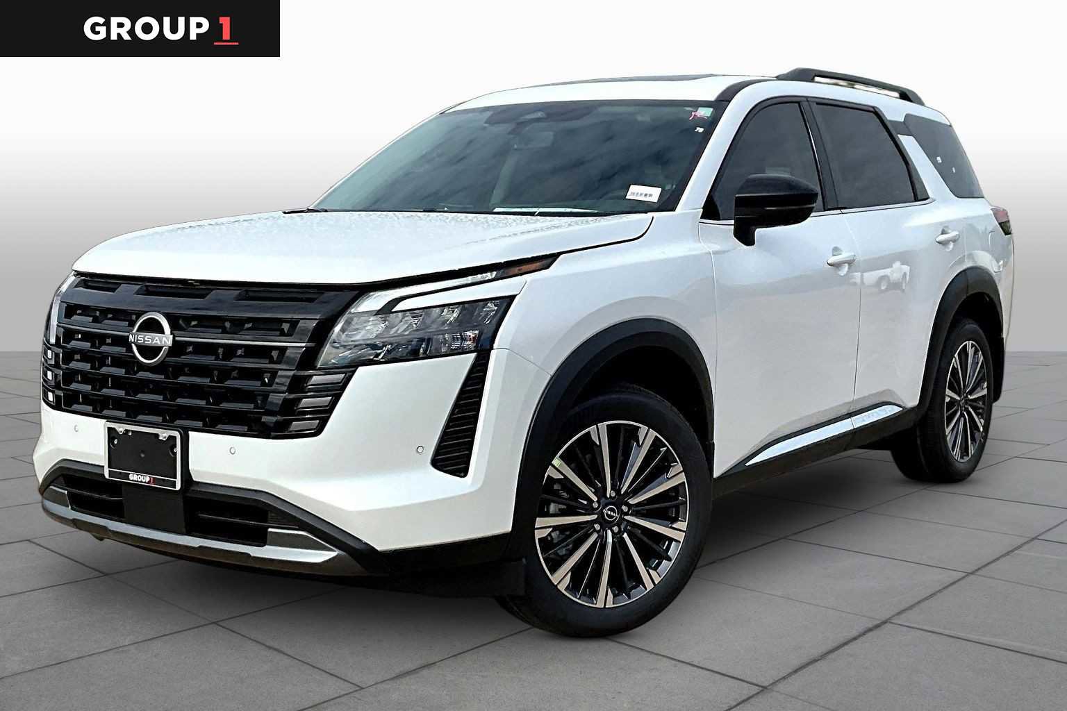 New 2026 Nissan Pathfinder Platinum AWD/4WD image 1