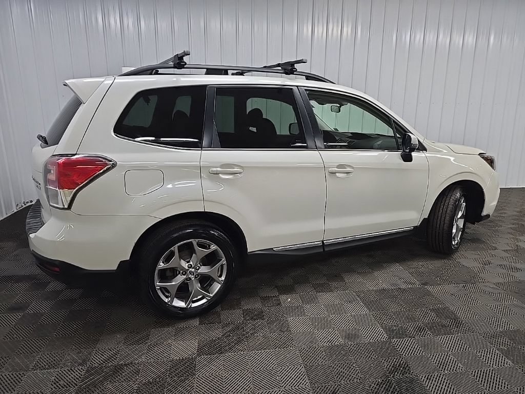 Used 2017 Subaru Forester 2.5i Touring AWD/4WD image 3