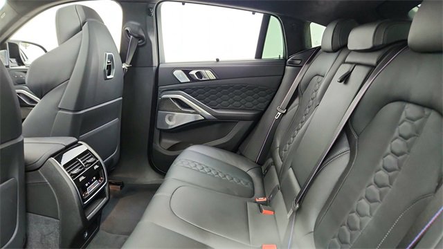 Used 2025 BMW X6 M Competition w/ Executive Package image 28