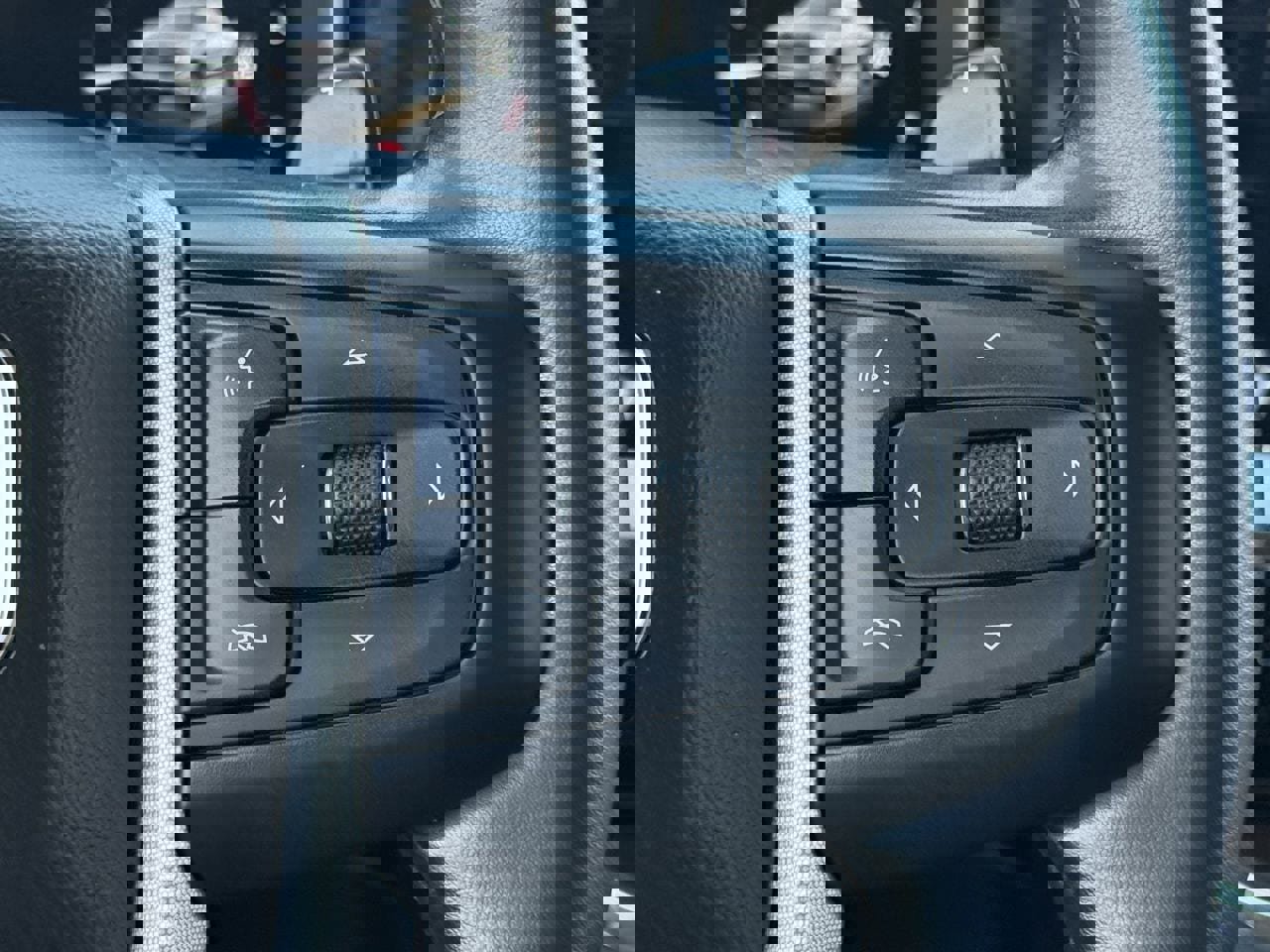 Used 2024 GMC Sierra 1500 SLT w/ SLT Premium Plus Package image 14