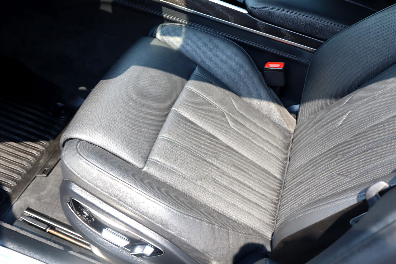 Used 2020 Audi A8 L 4.0T w/ Sport Plus Package image 11