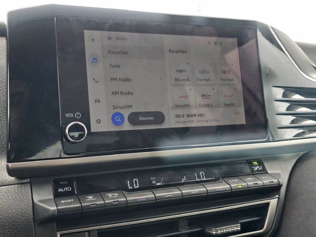 Used 2025 Toyota Camry LE FWD image 27