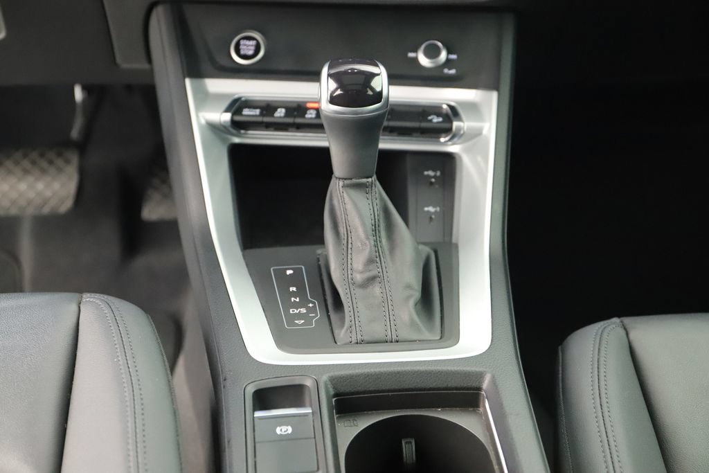 Certified 2023 Audi Q3 2.0T Premium w/ Convenience Package AWD/4WD image 21