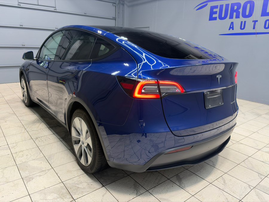 Used 2022 Tesla Model Y Long Range AWD/4WD image 9