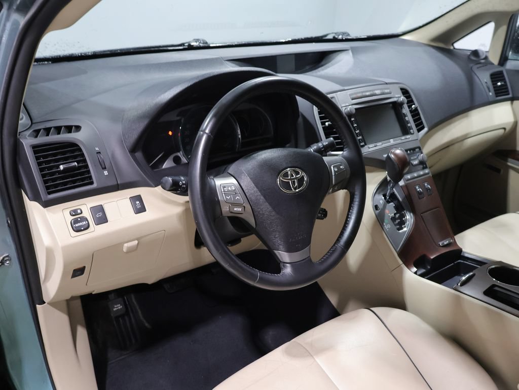 Used 2009 Toyota Venza FWD image 16