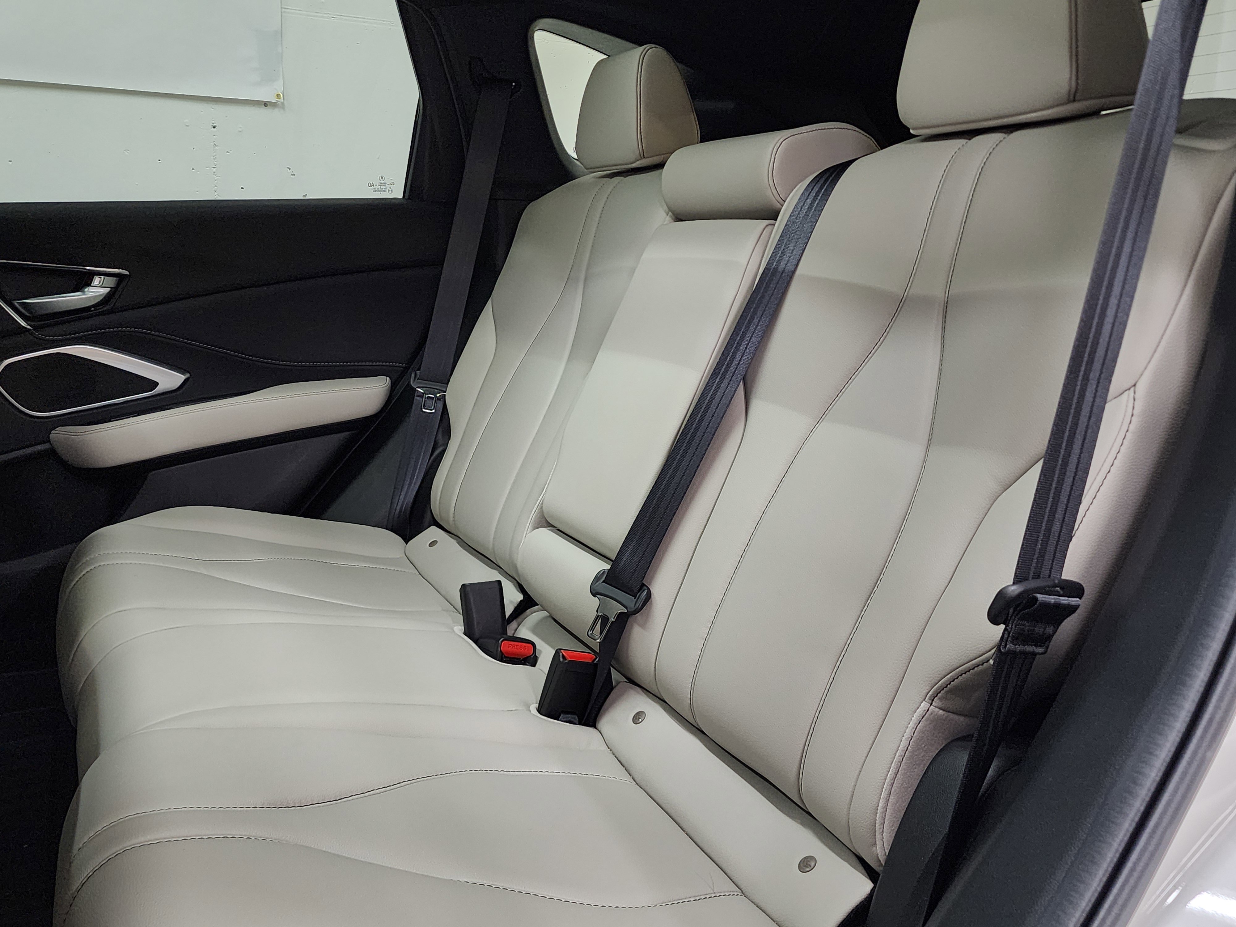 Certified 2025 Acura RDX SH-AWD image 18
