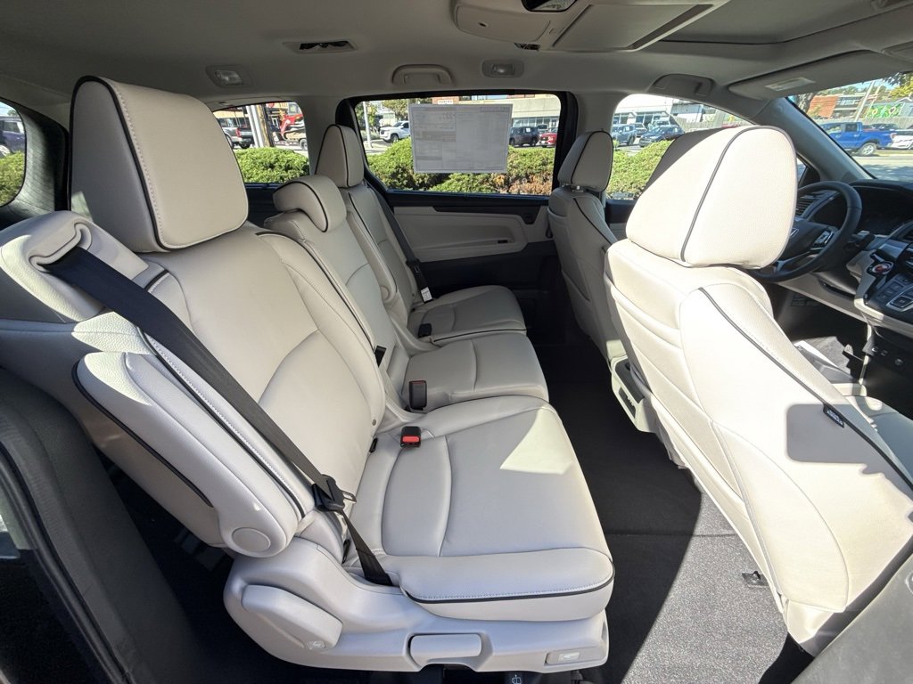 New 2026 Honda Odyssey Touring image 39