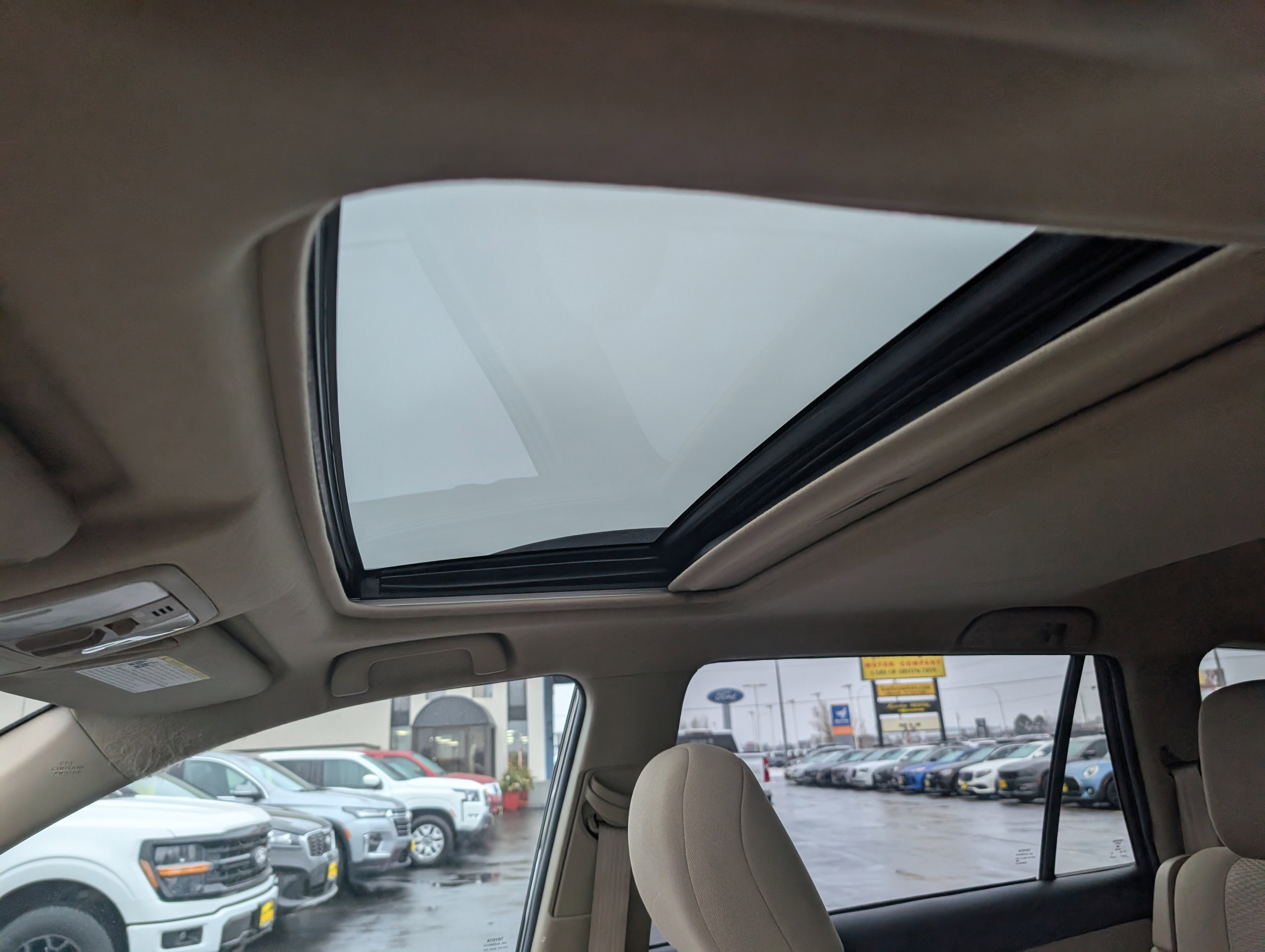 Used 2012 Toyota RAV4 4WD V6 image 21