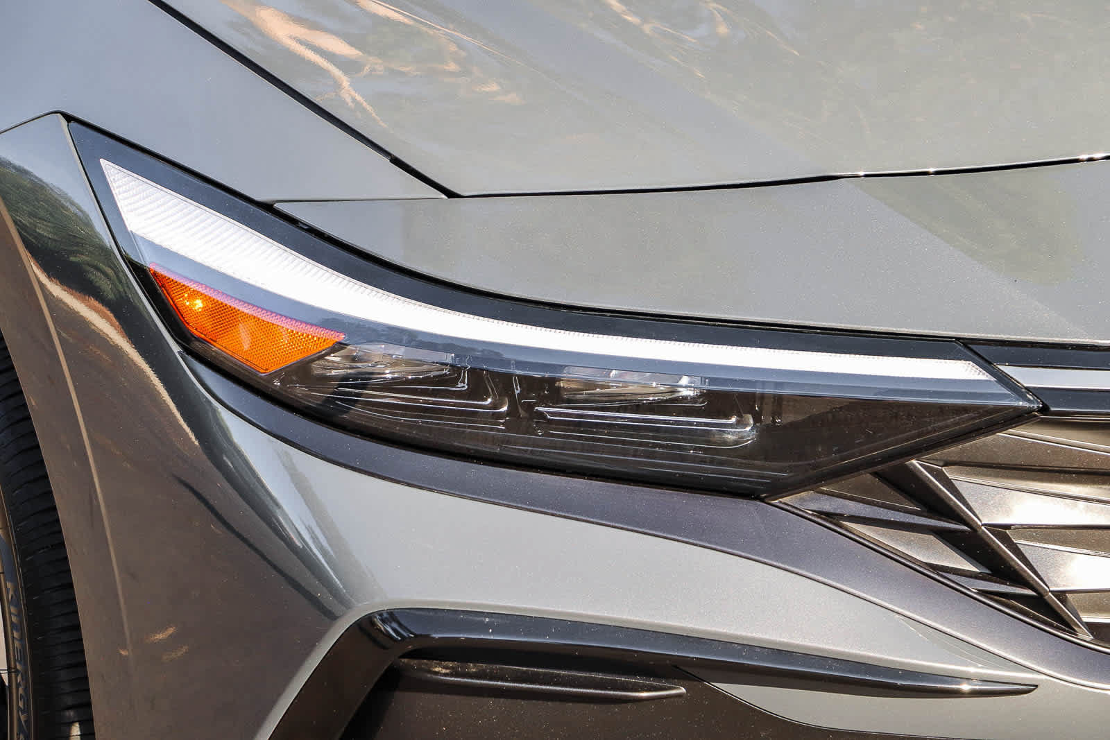 Certified 2025 Hyundai Elantra SEL FWD image 4