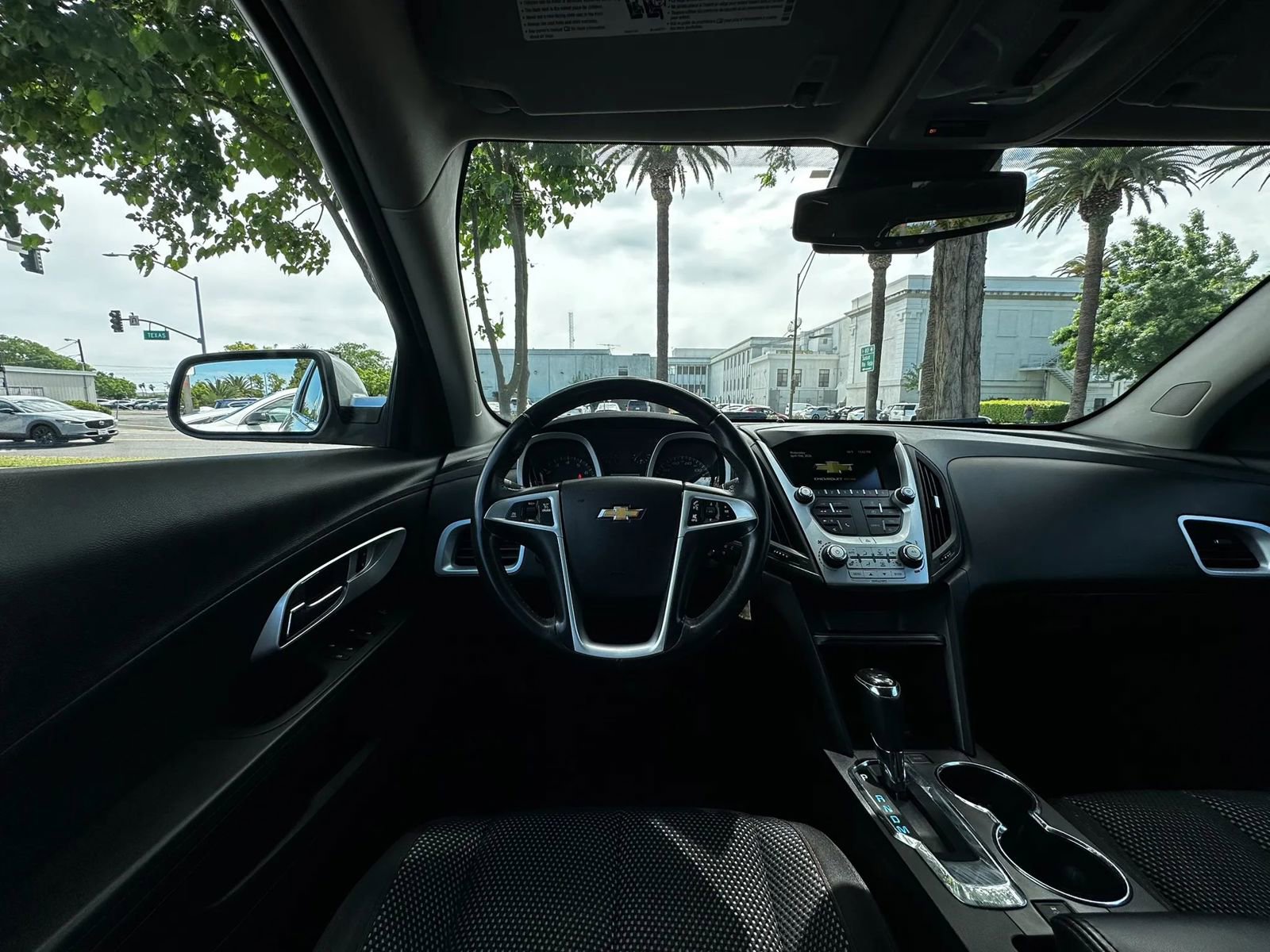 Used 2017 Chevrolet Equinox LT w/ Convenience Package FWD image 11