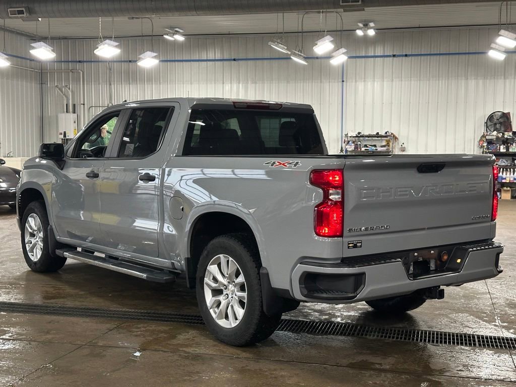 Used 2024 Chevrolet Silverado 1500 Custom AWD/4WD image 5