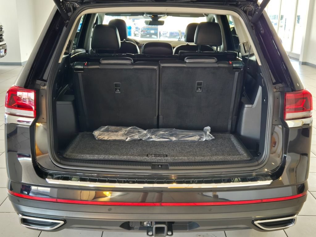 Used 2024 Volkswagen Atlas SEL AWD/4WD image 14