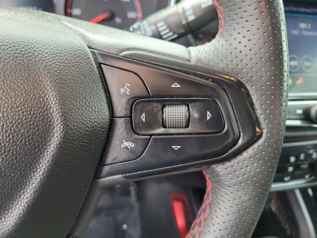 Used 2023 Chevrolet TrailBlazer RS w/ Sun and Liftgate Package FWD image 6