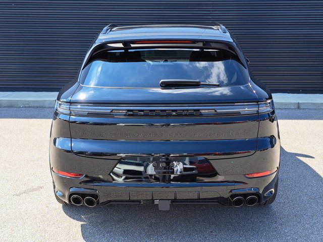 New 2025 Porsche Cayenne GTS image 6