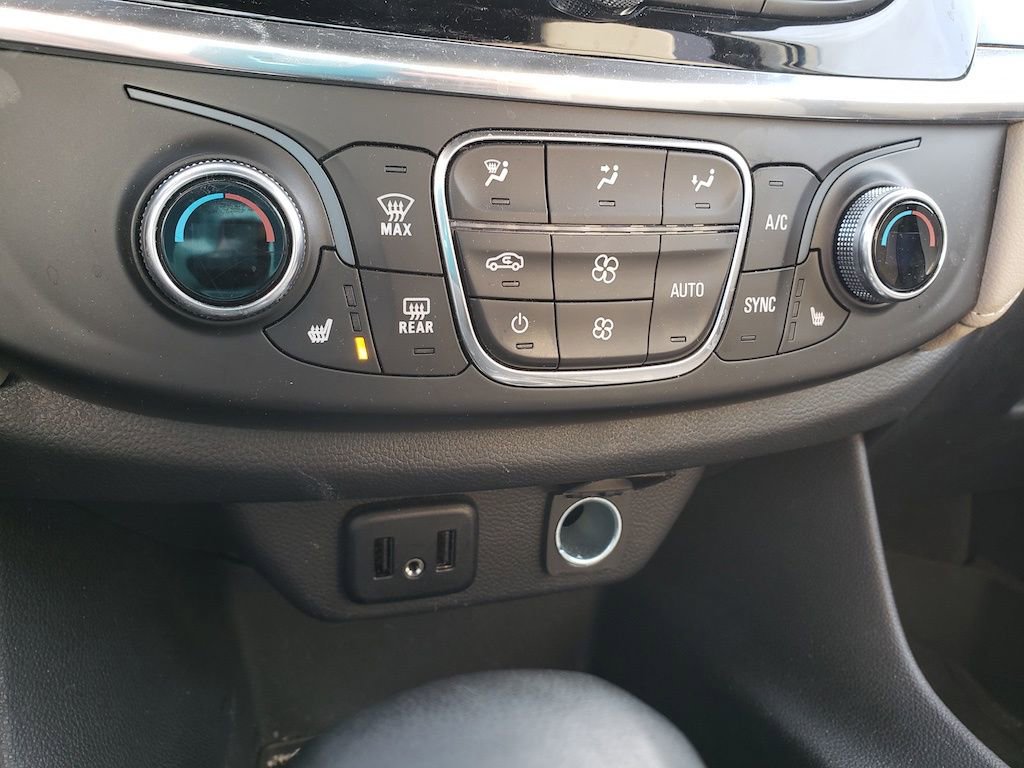 Used 2023 Chevrolet Traverse LT w/ LPO, Floor Liner Package image 24