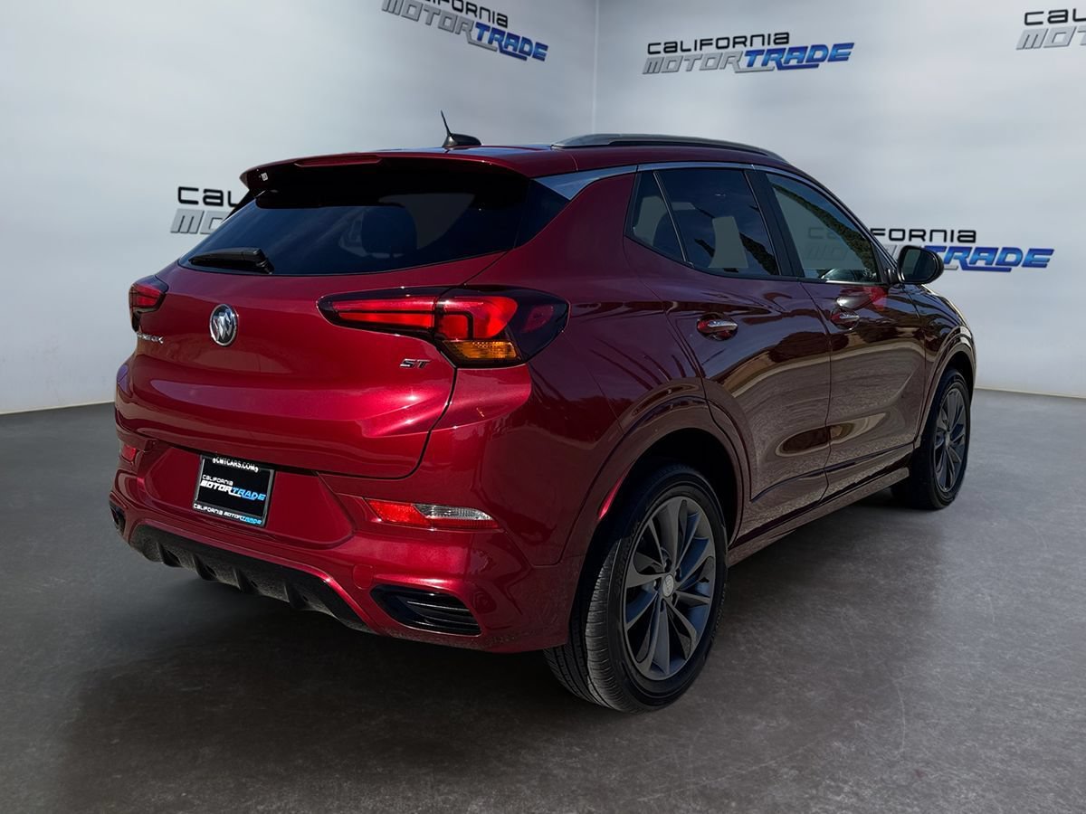 Used 2023 Buick Encore GX Select w/ Sport Touring Package FWD image 5