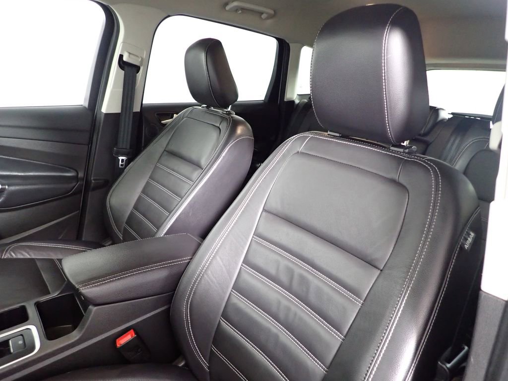 Used 2019 Ford Escape Titanium AWD/4WD image 26