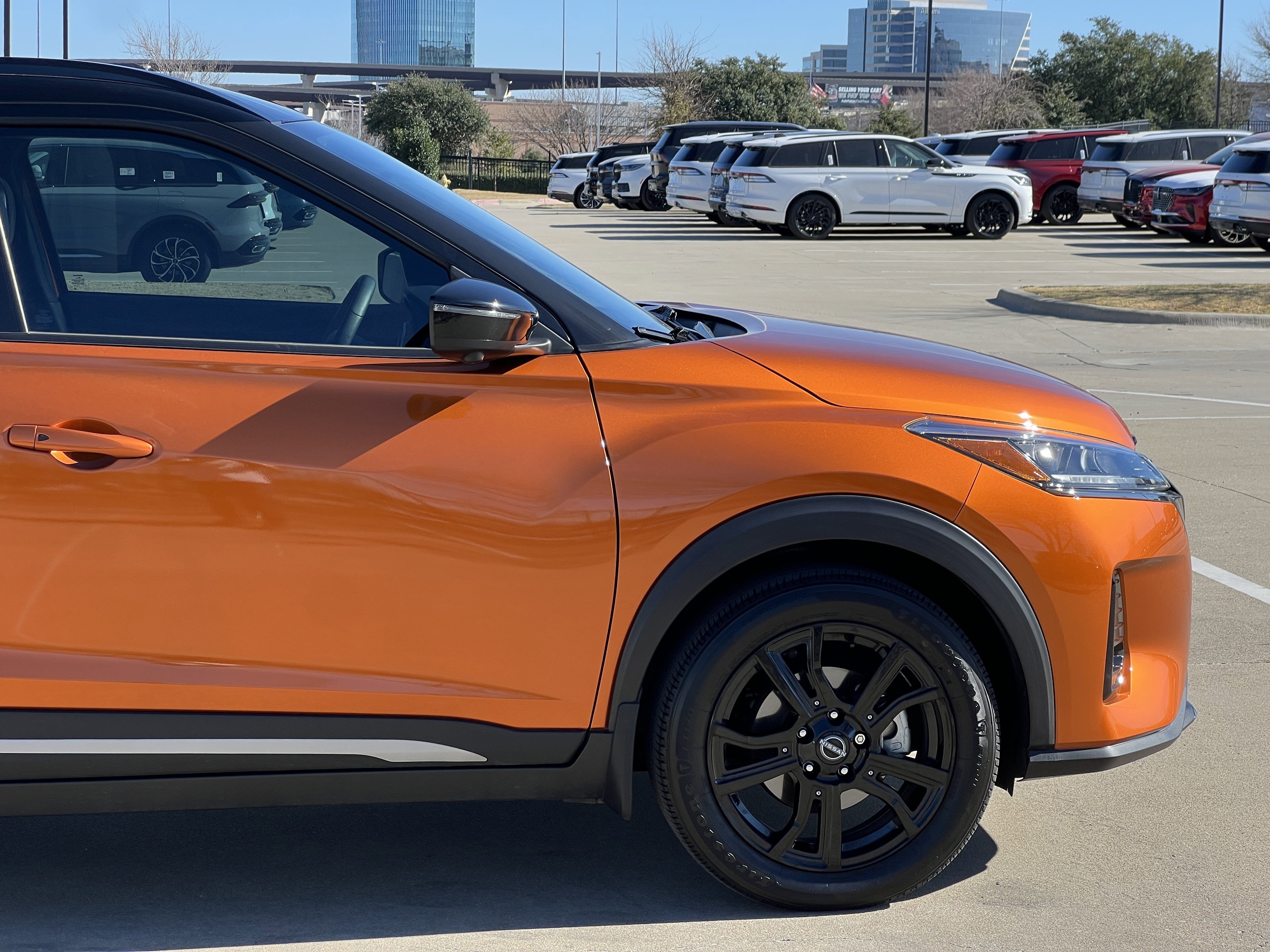 Used 2023 Nissan Kicks SR w/ SR Premium Package image 12