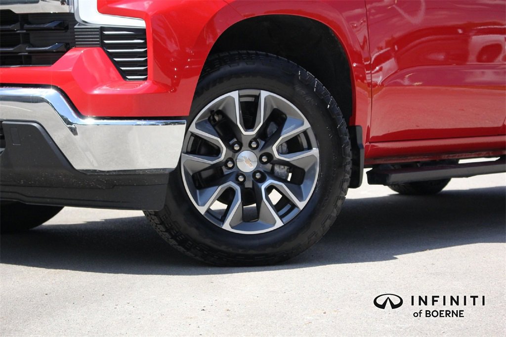 Used 2022 Chevrolet Silverado 1500 LT image 3