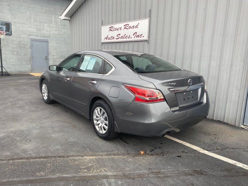 Used 2015 Nissan Altima 2.5 S w/ Power Driver Seat Package image 10