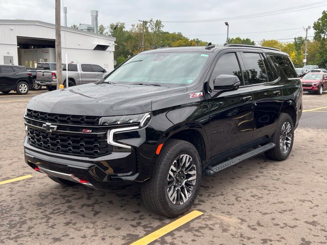 Used 2024 Chevrolet Tahoe Z71 w/ Luxury Package AWD/4WD image 1
