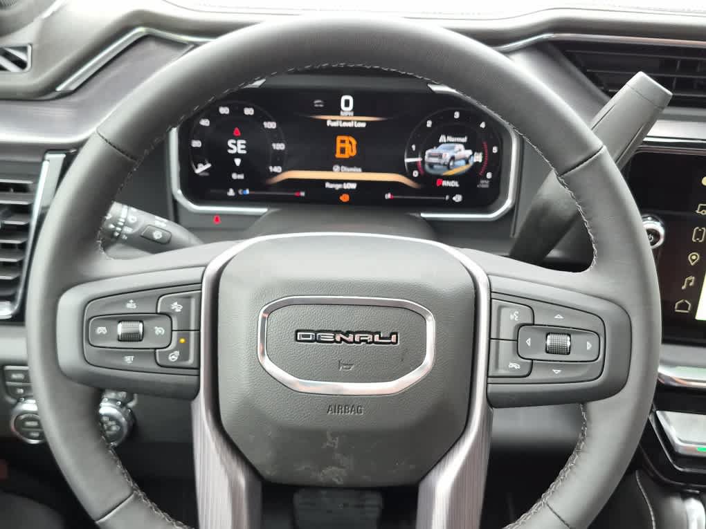 New 2026 GMC Sierra 3500 Denali Ultimate w/ LPO, Black Badging Package AWD/4WD image 17